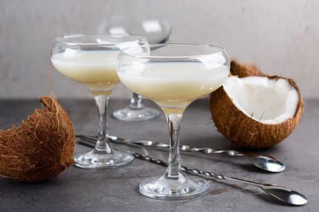 Canari coconut milk drink: odkryj jego wyjątkowy smak i zastosowania Canari coconut milk drink: odkryj jego wyjątkowy smak i zastosowania