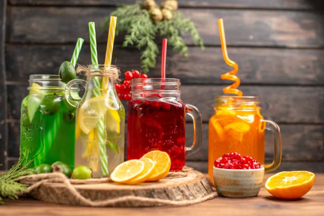Jak zrobić drinka bezalkoholowego, który zaskoczy Twoich gości? Jak zrobić drinka bezalkoholowego, który zaskoczy Twoich gości?