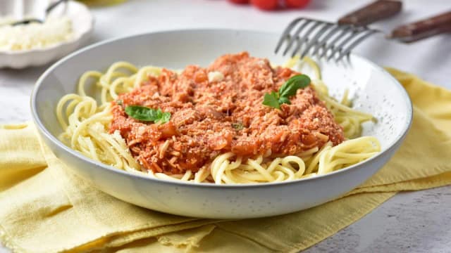Pyszne spaghetti z parmezanem, które zachwyci Twoje kubki smakowe Pyszne spaghetti z parmezanem, które zachwyci Twoje kubki smakowe