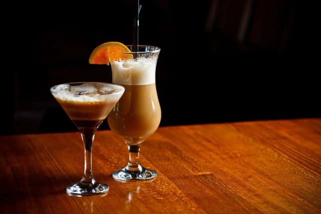 Najlepsze drinki z kawą, które zaskoczą Twoich gości i zachwycą smakiem Najlepsze drinki z kawą, które zaskoczą Twoich gości i zachwycą smakiem