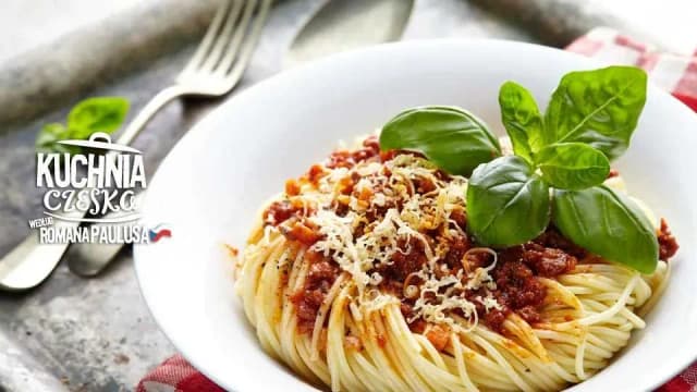 Spaghetti bolognese Okrasa z szpinakiem – wyjątkowy przepis, który zachwyci Spaghetti bolognese Okrasa z szpinakiem – wyjątkowy przepis, który zachwyci